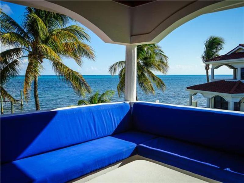 ホテル Isla Bonita Yacht Club サン・ペドロ エクステリア 写真
